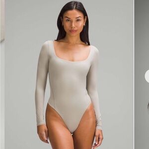 NWT Lululemon Wundermost Square Neck L/S Bodysuit Sz Small Riverstone